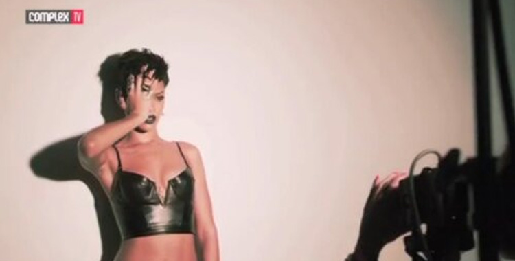 Rihanna-Complex-shoot